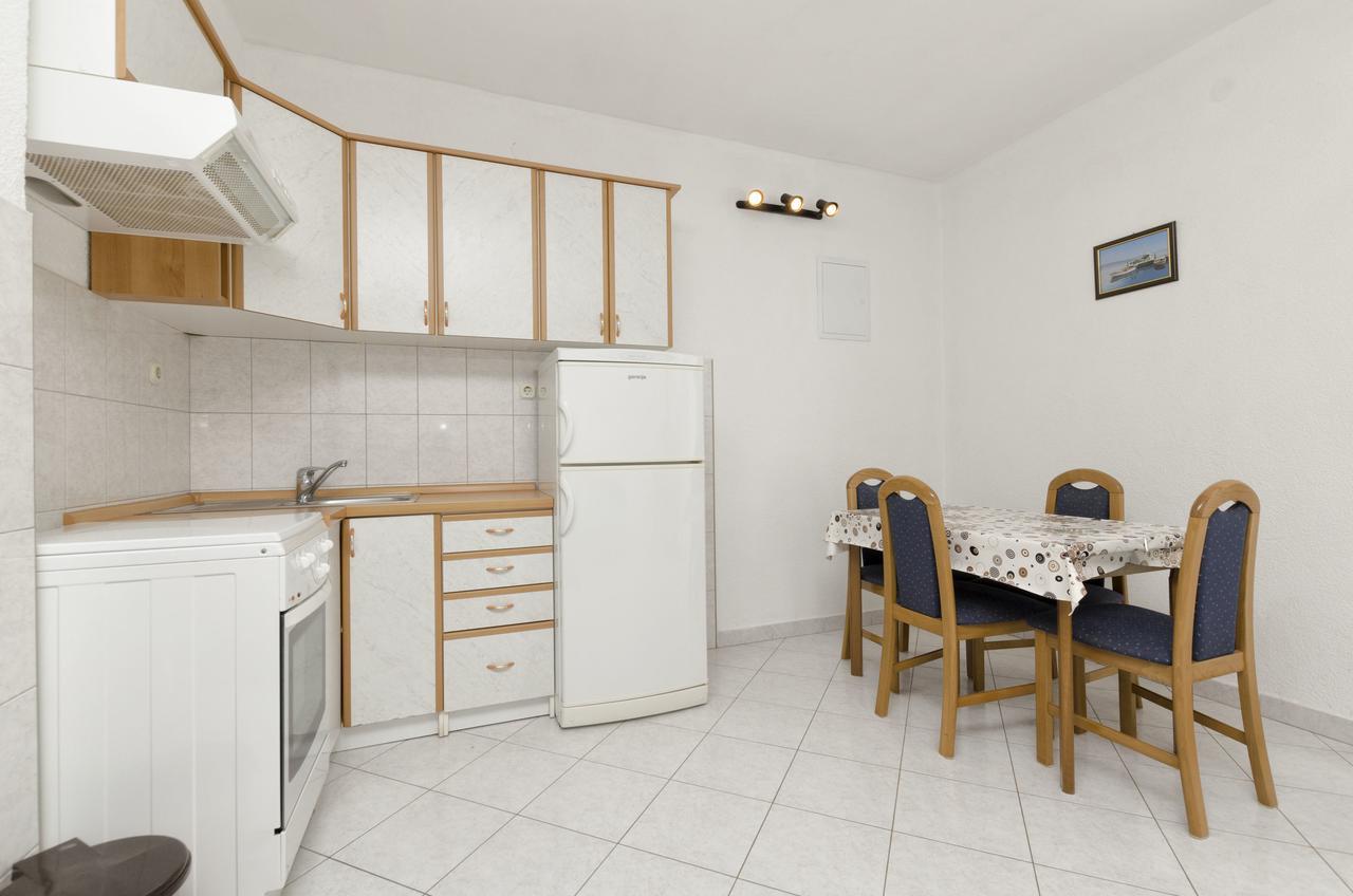 Apartments Mime Pirovac Exterior foto